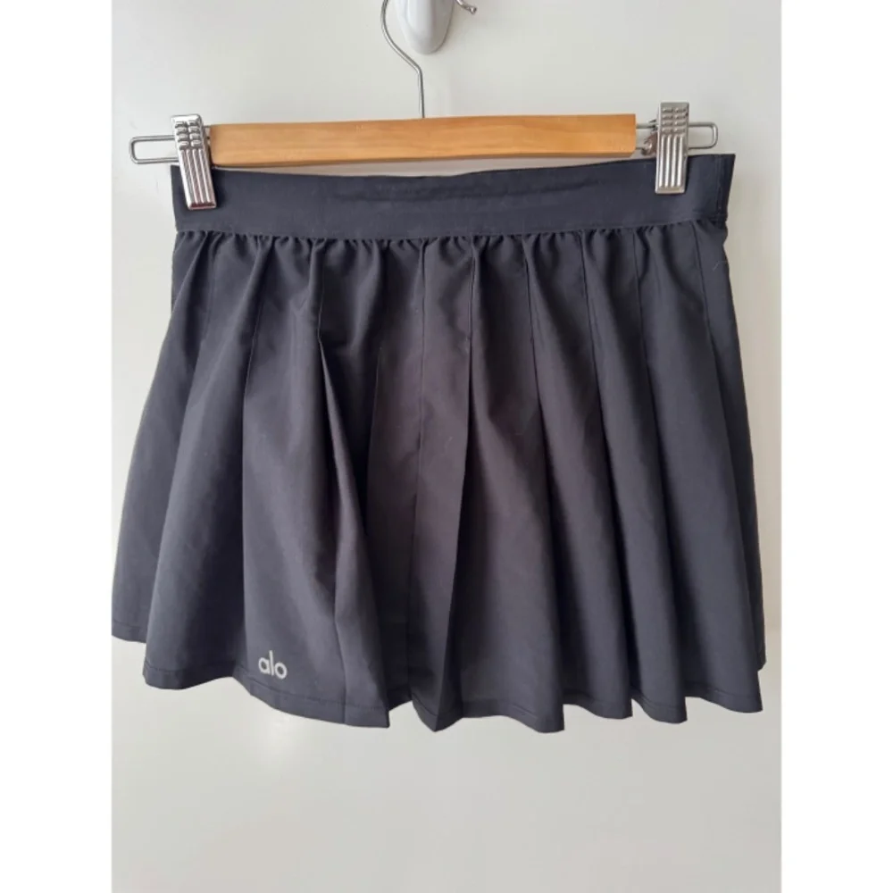 Alo Yoga Varsity Pleated Mini Tennis Skirt Black Size Small